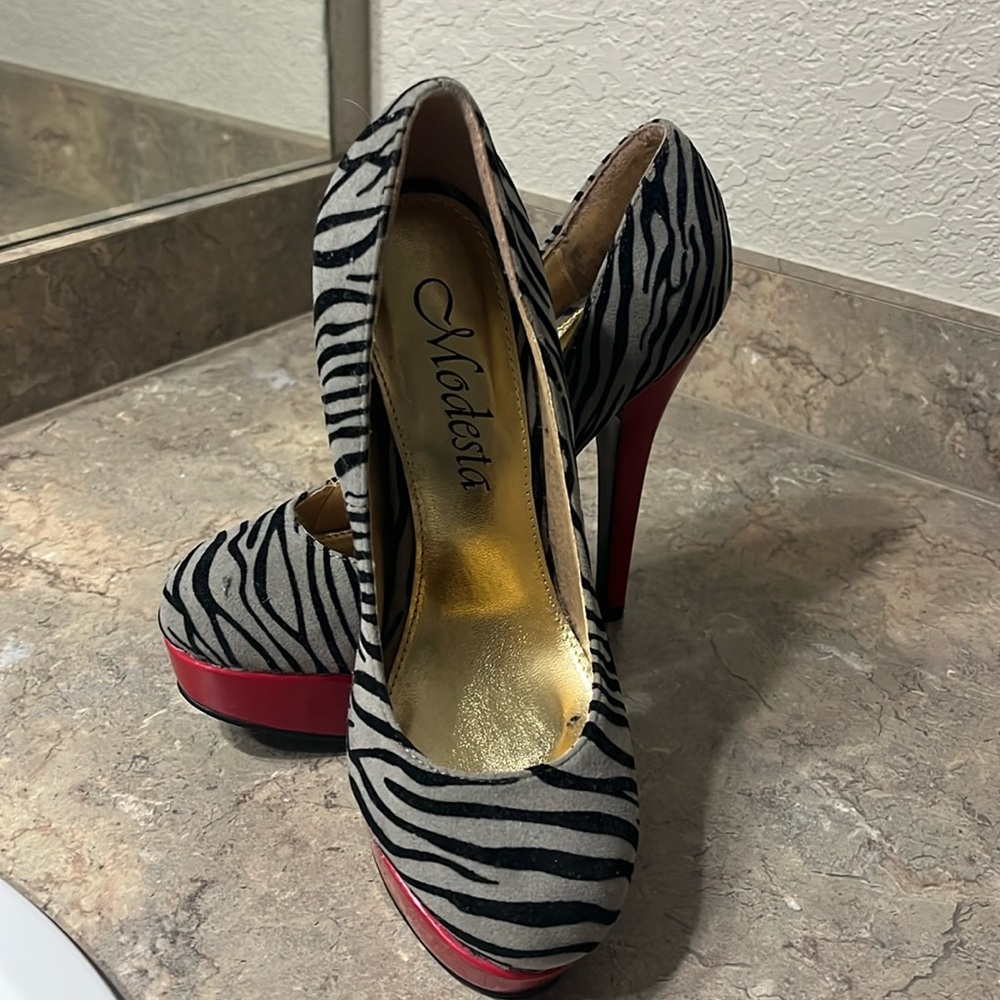 Never worn sexy high heels